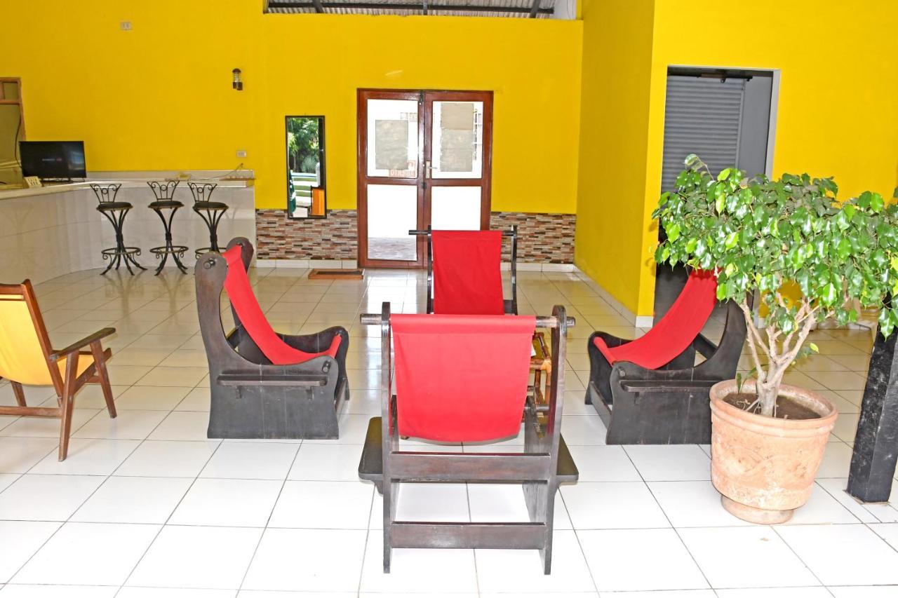Hotel Ambaibo Rurrenabaque Esterno foto
